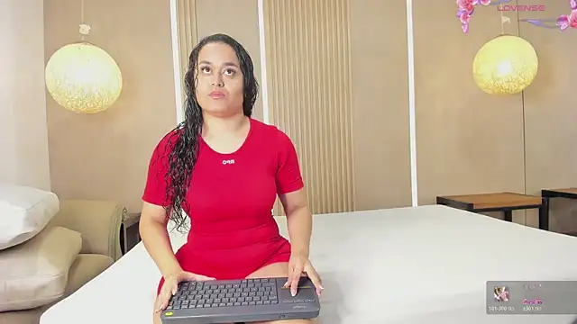 Snapshot of sabrina_shark_ chatting on 02-23-26, 02:31 sabrina shark online show from 02-23-26, 02:31