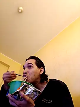 Snapshot of Alamleo36 chatting on 10-28-25, 07:05 Alamleo36 online show from 10-28-25, 07:05