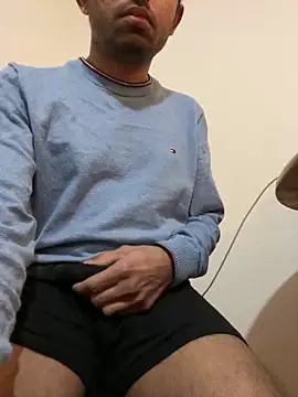 Snapshot of rhuh3991 chatting on 12-26-24, 12:46 rhuh3991 online show from 12-26-24, 12:46