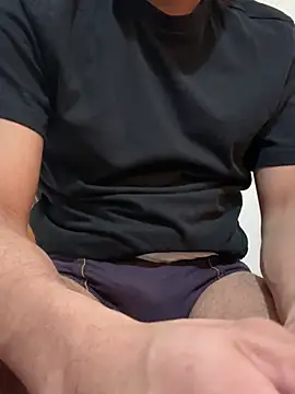 Snapshot of rhuh3991 chatting on 01-16-25, 08:00 rhuh3991 online show from 01-16-25, 08:00