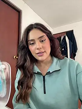 HazzelGray online show from 02-12-25, 06:09