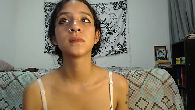 Snapshot of AlinaWoolf_ chatting on 12-11-24, 05:53 AlinaWoolf online show from 12-11-24, 05:53