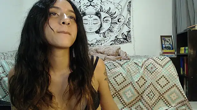 Snapshot of AlinaWoolf_ chatting on 02-02-25, 06:48 AlinaWoolf online show from 02-02-25, 06:48