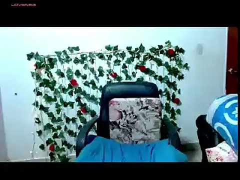 Snapshot of _samara chatting on 01-17-25, 01:15  samara online show from 01-17-25, 01:15