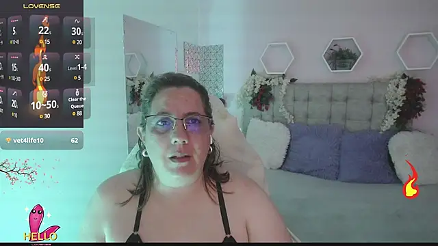 Snapshot of katie_joness_ chatting on 03-01-25, 03:49 katie joness  online show from 03-01-25, 03:49