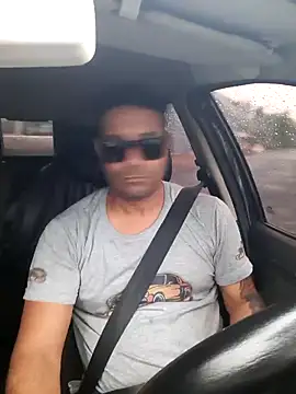 hecwil8 online show from 10-17-25, 11:24