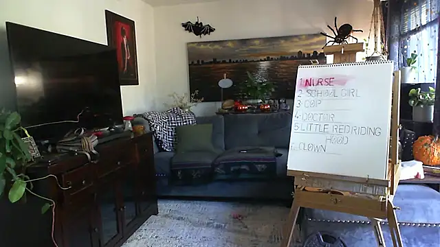 Snapshot of CeceilaMoon chatting on 10-24-25, 02:46 CeceilaMoon online show from 10-24-25, 02:46