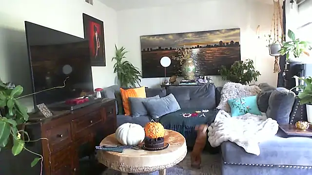 Snapshot of CeceilaMoon chatting on 11-05-25, 04:51 CeceilaMoon online show from 11-05-25, 04:51