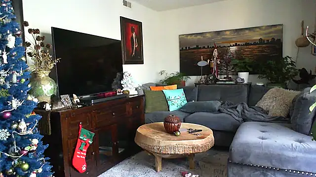 Snapshot of CeceilaMoon chatting on 12-01-25, 02:55 CeceilaMoon online show from 12-01-25, 02:55