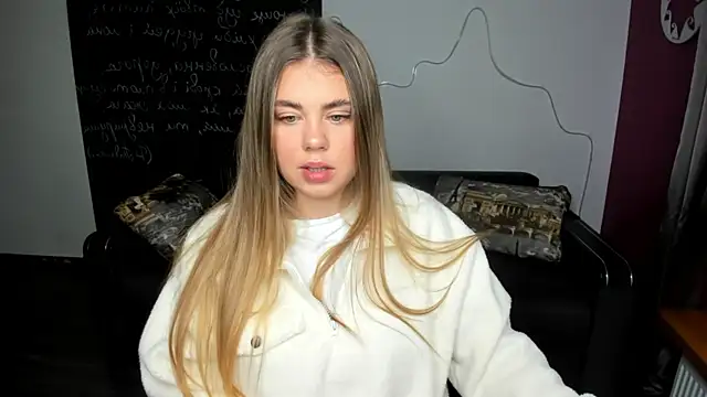 IsabellaBler online show from 10-20-25, 05:52