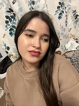 Snapshot of Angel__lika chatting on 03-20-25, 09:02 Angel lika online show from 03-20-25, 09:02