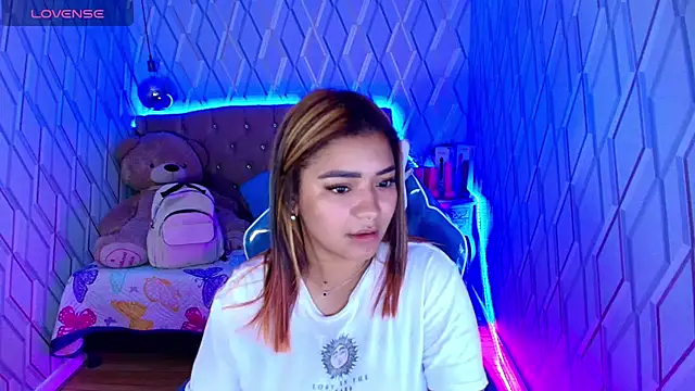 NicolleTaylor online show from 10-08-25, 03:37