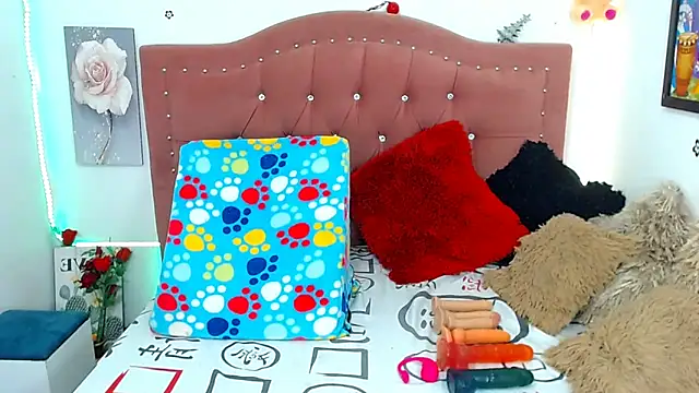 Snapshot of AngeDrty chatting on 01-09-25, 03:36 AngeDrty online show from 01-09-25, 03:36