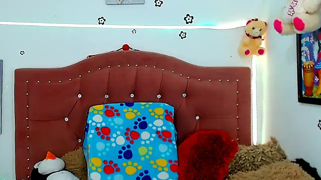 Snapshot of AngeDrty chatting on 01-25-25, 02:58 AngeDrty online show from 01-25-25, 02:58