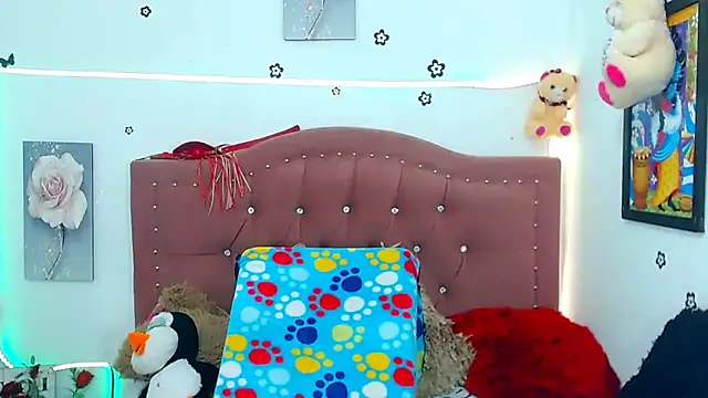 Snapshot of AngeDrty chatting on 02-04-25, 09:20 AngeDrty online show from 02-04-25, 09:20