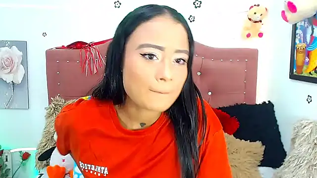 Snapshot of AngeDrty chatting on 02-07-25, 09:58 AngeDrty online show from 02-07-25, 09:58