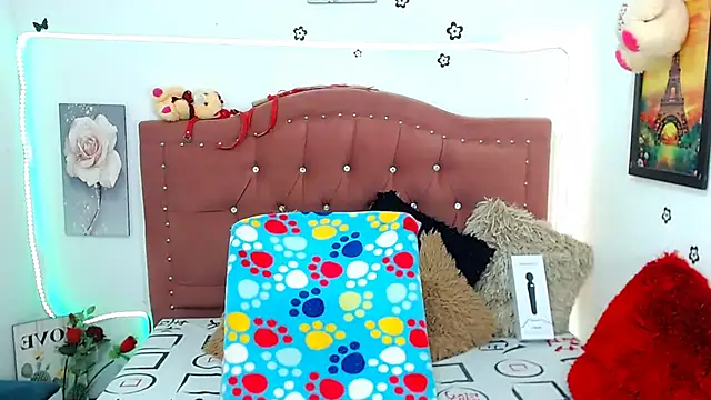 Snapshot of AngeDrty chatting on 03-17-25, 11:21 AngeDrty online show from 03-17-25, 11:21