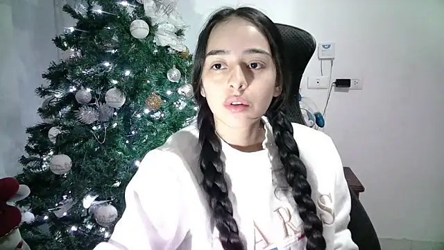 Snapshot of aineangeel chatting on 01-21-25, 03:15 aineangeel online show from 01-21-25, 03:15