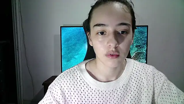 Snapshot of aineangeel chatting on 02-21-25, 12:49 aineangeel online show from 02-21-25, 12:49