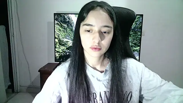 Snapshot of aineangeel chatting on 02-28-25, 02:09 aineangeel online show from 02-28-25, 02:09