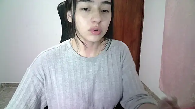 Snapshot of aineangeel chatting on 10-11-25, 11:47 aineangeel online show from 10-11-25, 11:47