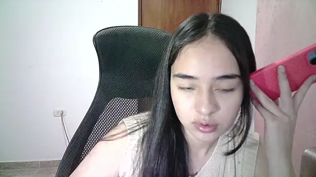 Snapshot of aineangeel chatting on 10-14-25, 12:55 aineangeel online show from 10-14-25, 12:55