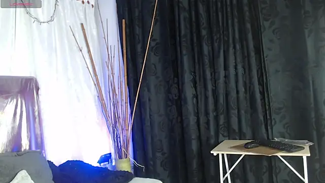 Snapshot of megan_lover chatting on 09-20-25, 12:44 megan lover online show from 09-20-25, 12:44