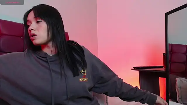 megan lover online show from 11-27-25, 02:35