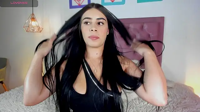 Snapshot of susan_zc chatting on 02-07-25, 08:42 susan zc online show from 02-07-25, 08:42