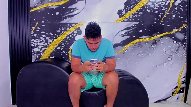 sweethot    online show from 09-19-25, 02:18