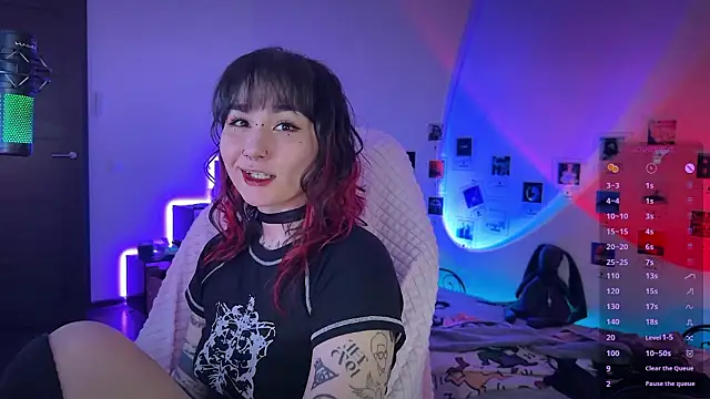 Snapshot of deadlysweet chatting on 02-07-26, 01:53 deadlysweet online show from 02-07-26, 01:53