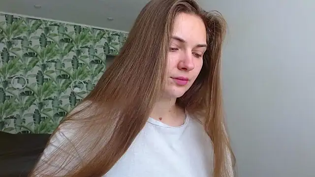 Olivia shine online show from 10-29-25, 05:20