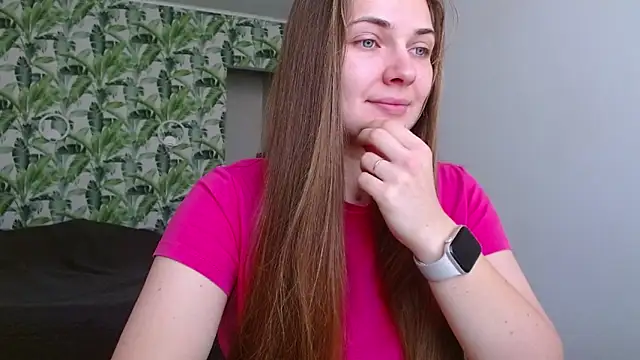 Olivia shine online show from 11-14-25, 05:17