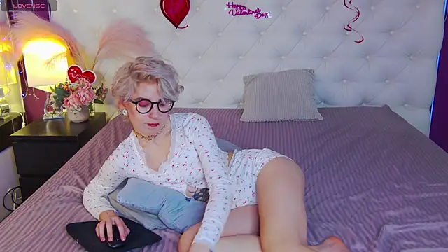  Moonlight t online show from 02-24-25, 04:15