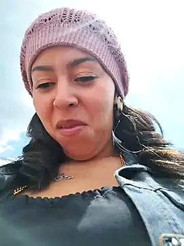 Snapshot of Emily_Wane chatting on 12-05-24, 03:39 Emily Wane online show from 12-05-24, 03:39