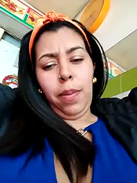 Snapshot of Emily_Wane chatting on 12-11-24, 07:46 Emily Wane online show from 12-11-24, 07:46