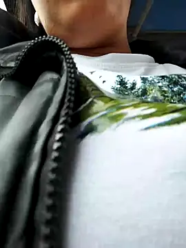 Snapshot of Emily_Wane chatting on 12-13-24, 04:16 Emily Wane online show from 12-13-24, 04:16