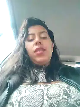 Snapshot of Emily_Wane chatting on 12-29-24, 05:33 Emily Wane online show from 12-29-24, 05:33