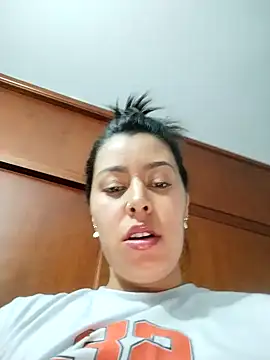 Snapshot of Emily_Wane chatting on 12-30-24, 12:22 Emily Wane online show from 12-30-24, 12:22