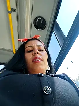 Snapshot of Emily_Wane chatting on 03-10-25, 03:41 Emily Wane online show from 03-10-25, 03:41