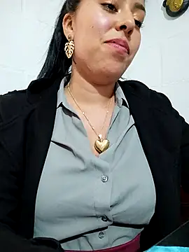 Snapshot of Emily_Wane chatting on 03-12-25, 06:11 Emily Wane online show from 03-12-25, 06:11