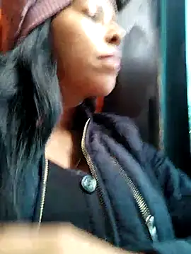 Snapshot of Emily_Wane chatting on 03-20-25, 03:25 Emily Wane online show from 03-20-25, 03:25