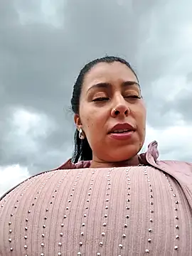 Snapshot of Emily_Wane chatting on 03-21-25, 03:46 Emily Wane online show from 03-21-25, 03:46