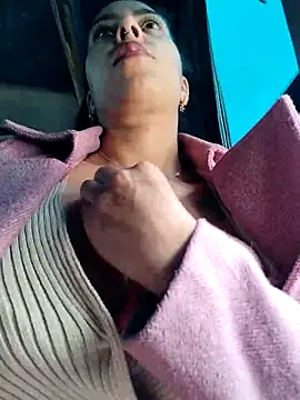 Snapshot of Emily_Wane chatting on 09-11-25, 04:40 Emily Wane online show from 09-11-25, 04:40