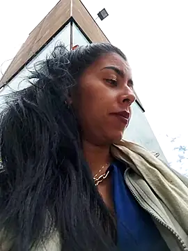 Snapshot of Emily_Wane chatting on 10-29-25, 05:04 Emily Wane online show from 10-29-25, 05:04