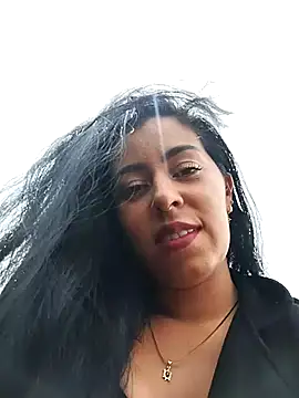 Snapshot of Emily_Wane chatting on 10-31-25, 03:35 Emily Wane online show from 10-31-25, 03:35