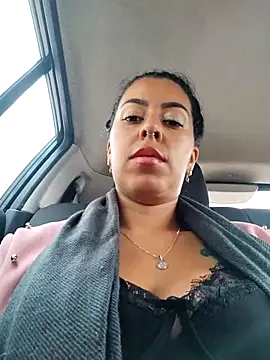 Snapshot of Emily_Wane chatting on 11-17-25, 04:35 Emily Wane online show from 11-17-25, 04:35