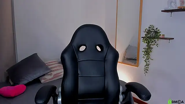 april  stone online show from 02-04-26, 11:31