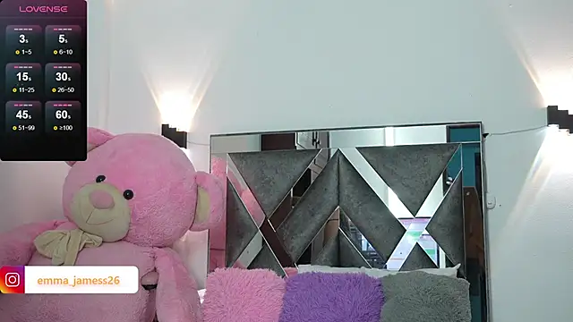 Emma jamess online show from 09-21-25, 03:41