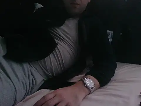 Snapshot of Yldrmm_9553 chatting on 02-08-26, 01:14 Yldrmm 9553 online show from 02-08-26, 01:14